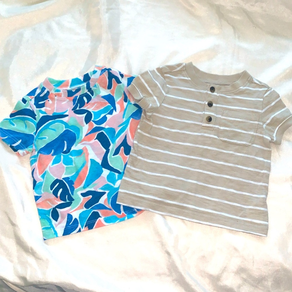 Old Navy 12-18 months T-shirt bundle